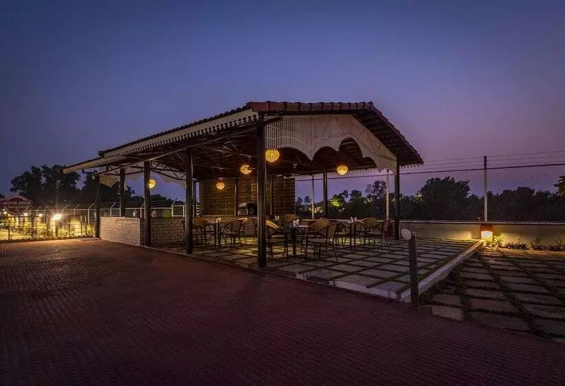 Hotelli Salcete Beach Resort