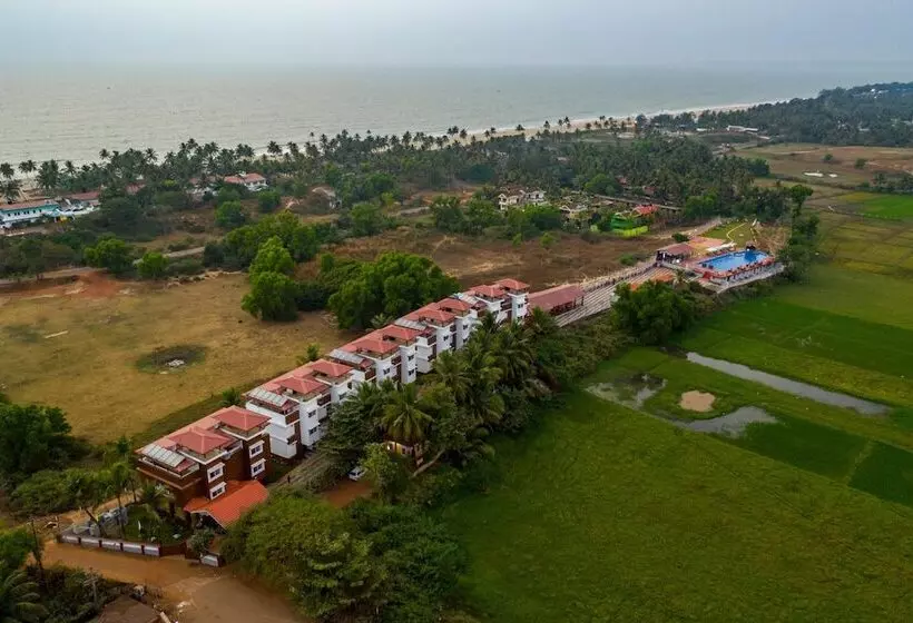 Hotelli Salcete Beach Resort