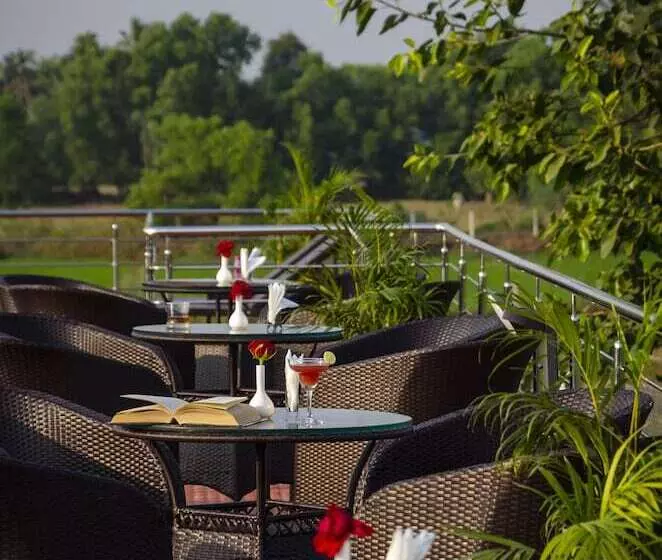 Hotelli Salcete Beach Resort