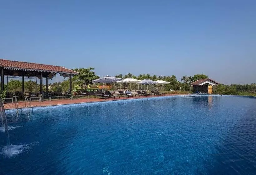 Hotelli Salcete Beach Resort