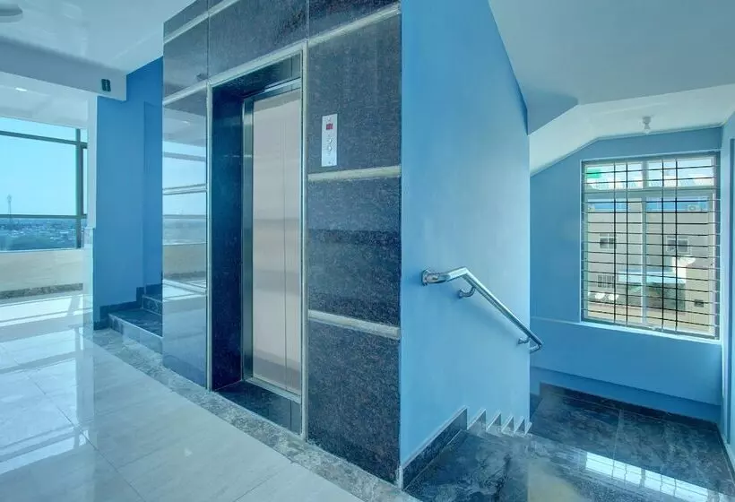ホテル Sharan Residency By Oyo Rooms
