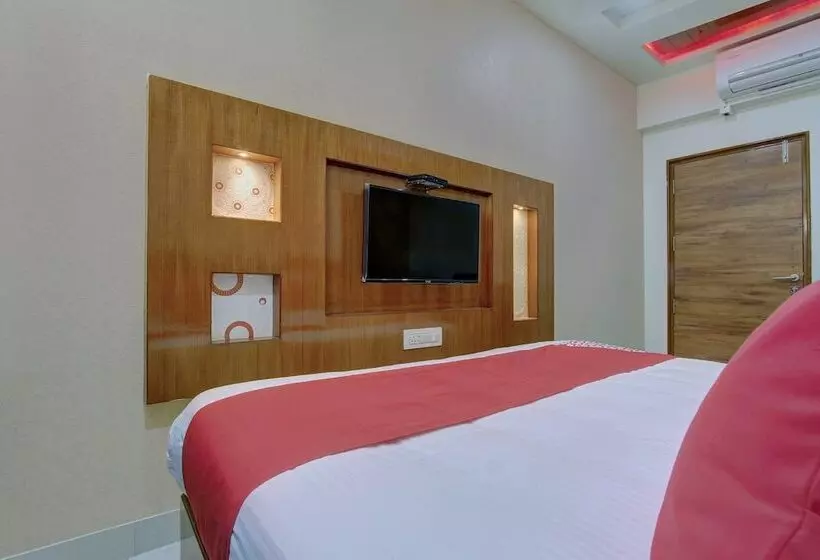 ホテル Sharan Residency By Oyo Rooms