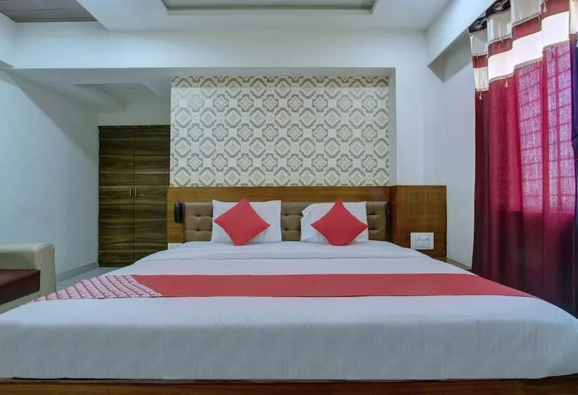 ホテル Sharan Residency By Oyo Rooms