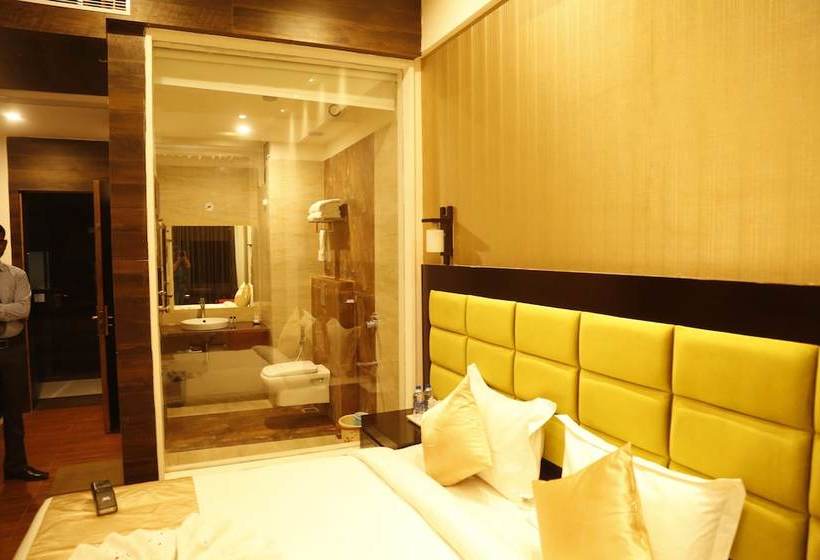 Отель Silver Estate Resort