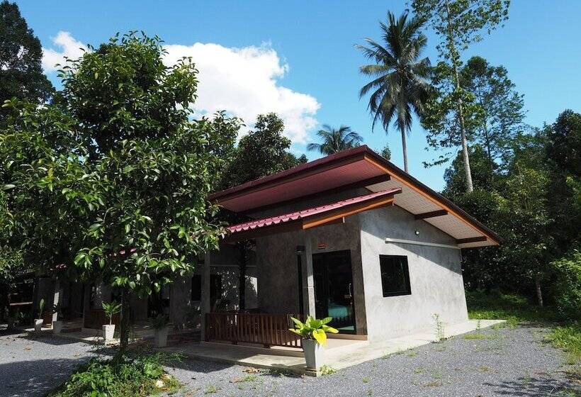 Pensão Baan Keree Thara Khiri Wong