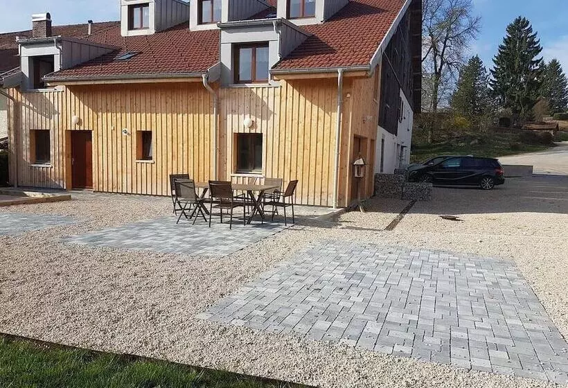 ペンション L Ecrin Du Lac