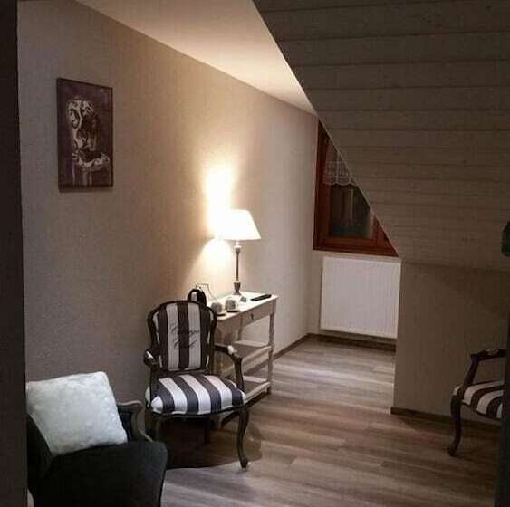 פנסיון L Ecrin Du Lac