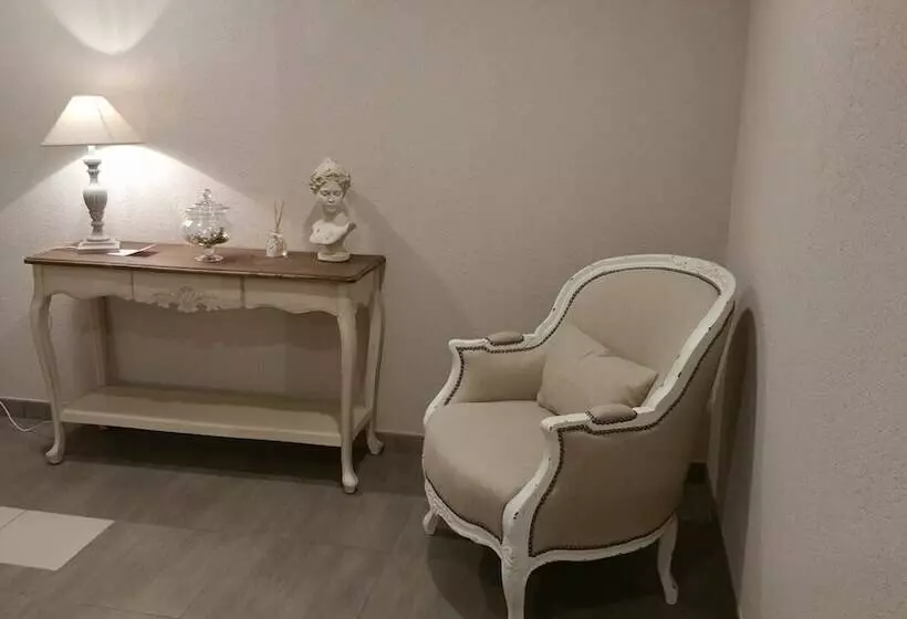 ペンション L Ecrin Du Lac