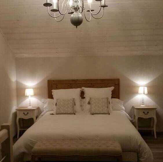 פנסיון L Ecrin Du Lac