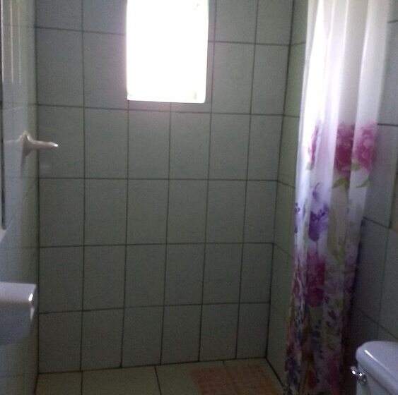 ペンション Luquina Homestay