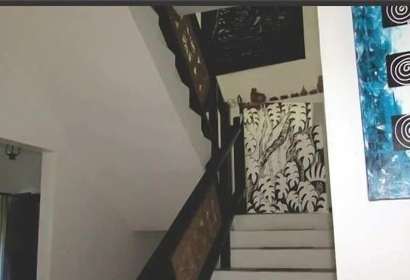 ペンション Whispering Ocean