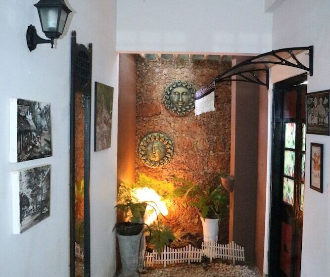 ペンション Whispering Ocean