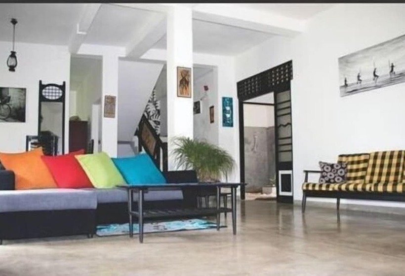 ペンション Whispering Ocean