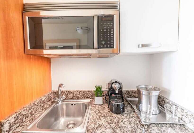 هتل 427 Pelican Studio