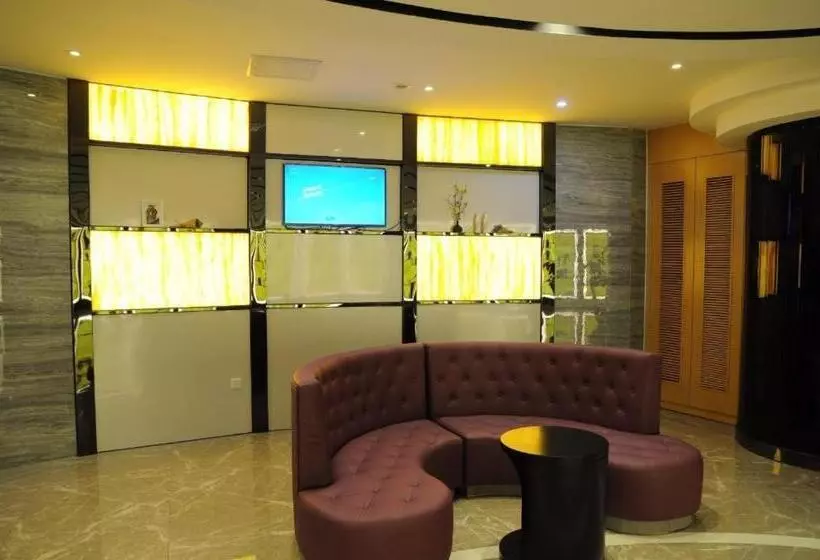 Lavande Hotel Guangzhou Shangxiajiu Pedestrian Street Hualin Temple Metro Station