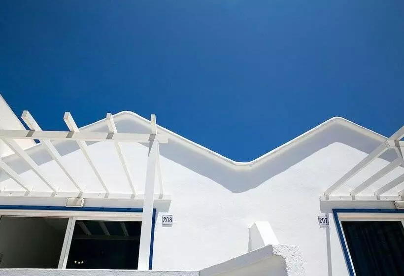 Apartamentos Livvo Oasis