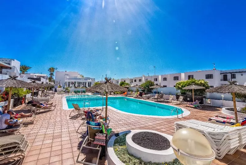 Apartamentos Livvo Oasis