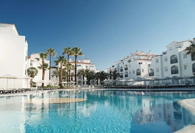 Fergus Style Carema Beach