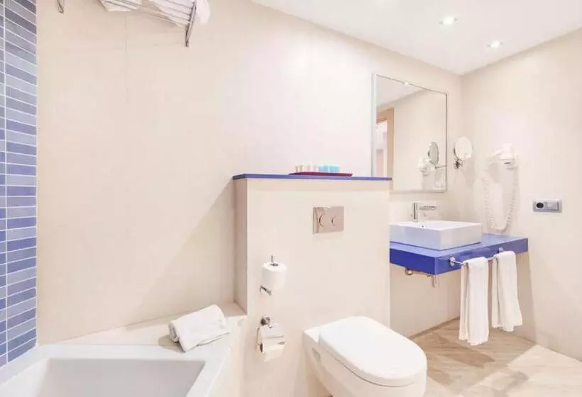 فندق Agua Beach Adults Only