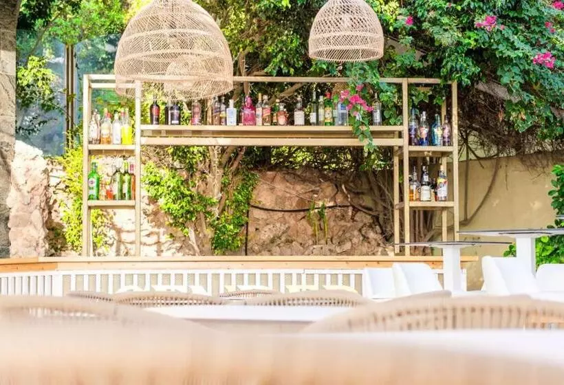 فندق Agua Beach Adults Only