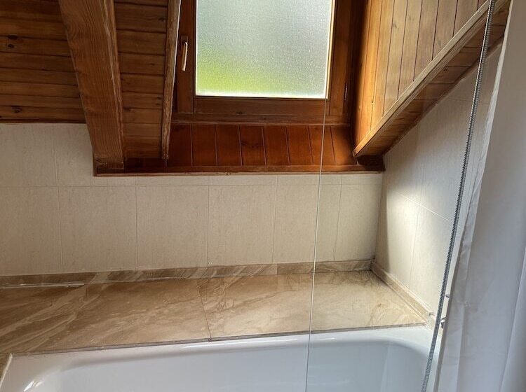 هتل Els Encantats