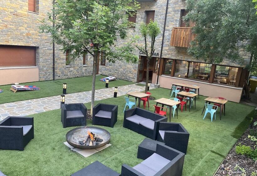 هتل Els Encantats