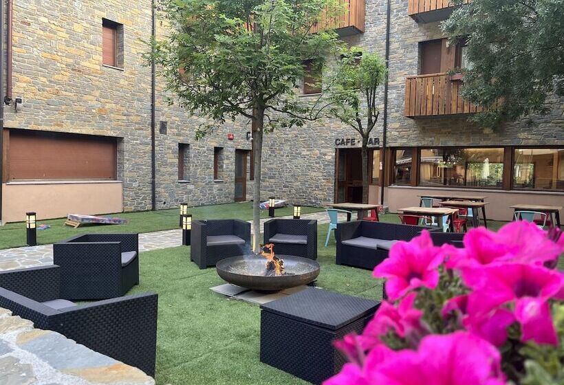 هتل Els Encantats