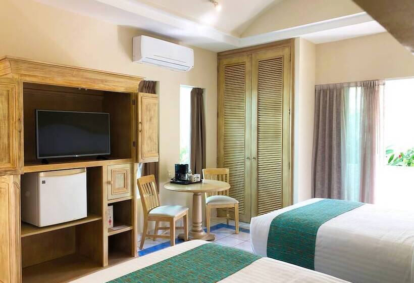 هتل Los Cocos Chetumal