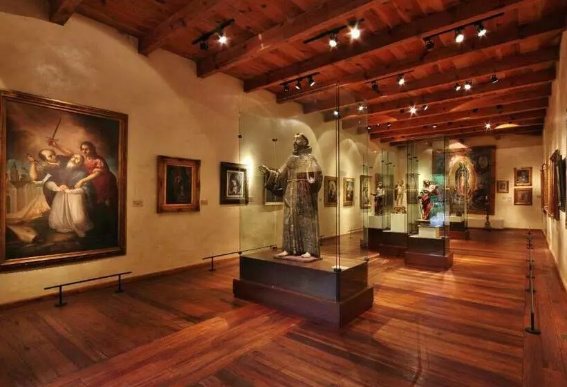 호텔 Parador Museo Santa Maria