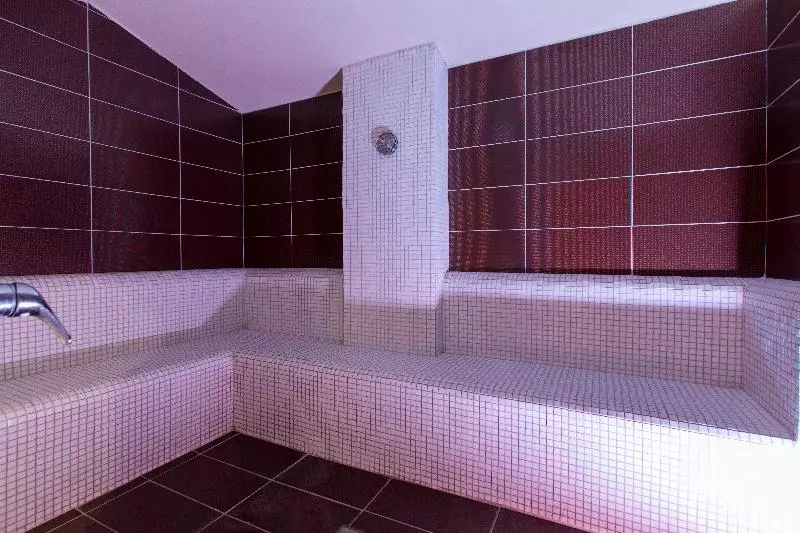 هتل Sovereign Beach