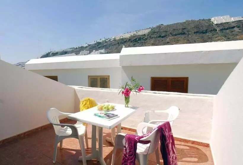 Apartamentos Montecarlo