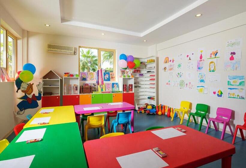 Aydinbey Famous Resort - Ultra All Inclusive