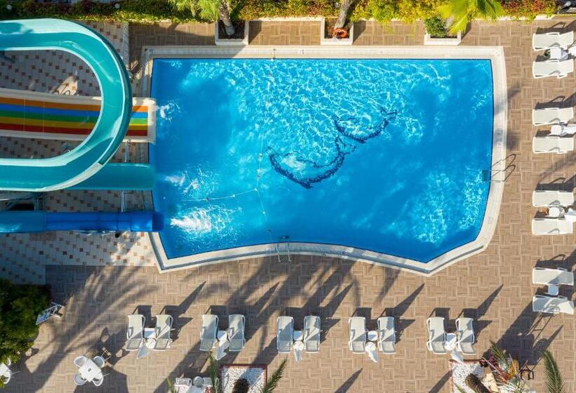 Aydinbey Famous Resort - Ultra All Inclusive