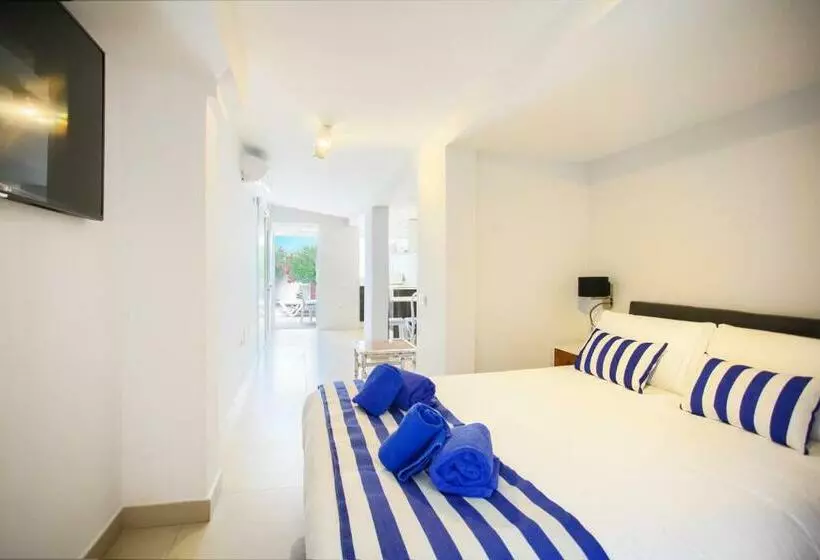 Neptuno Bungalows Adults Only