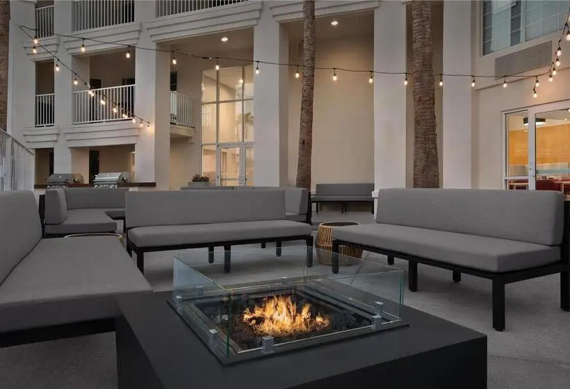 Holiday Inn Express Hotel & Suites Scottsdale   Old Town, An Ihg