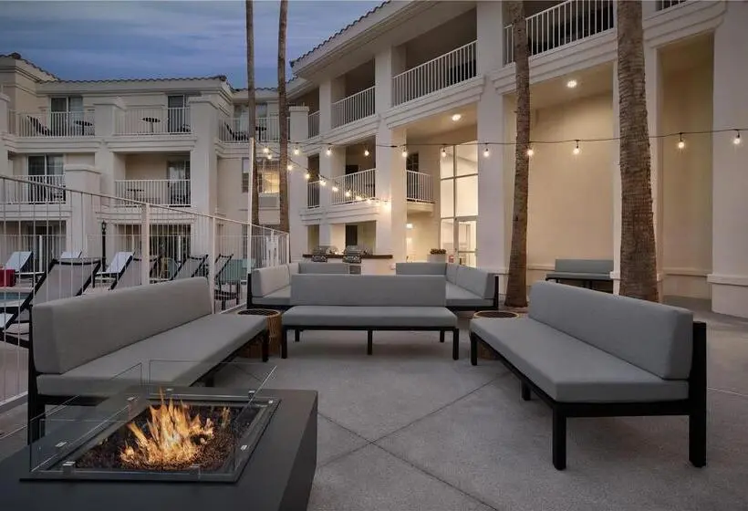 Holiday Inn Express Hotel & Suites Scottsdale   Old Town, An Ihg