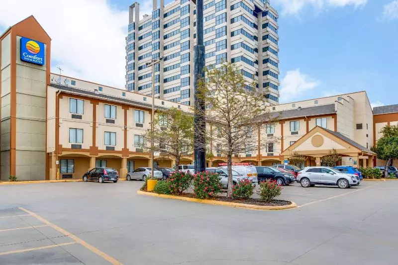 호텔 Comfort Inn & Suites Love Field Dallas Market Center