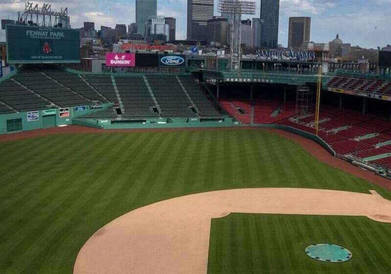 هتل Four Points By Sheraton Boston Newton