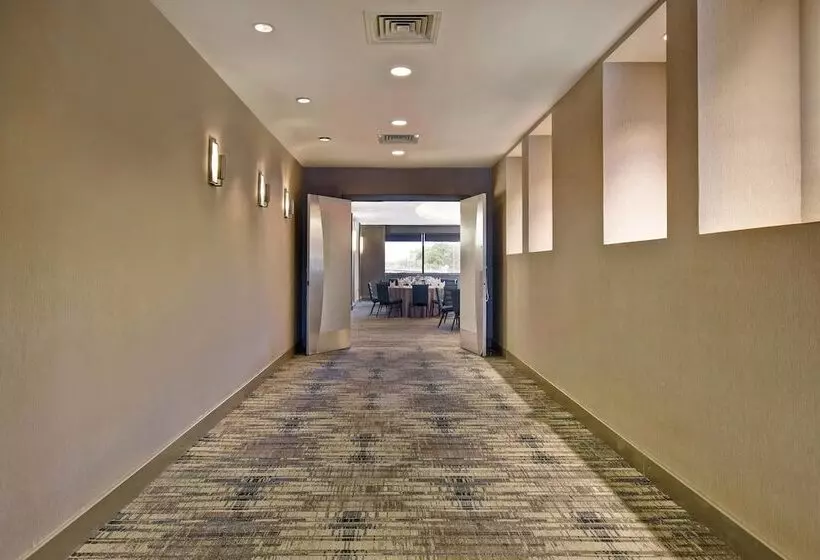 Szálloda Four Points By Sheraton Boston Newton