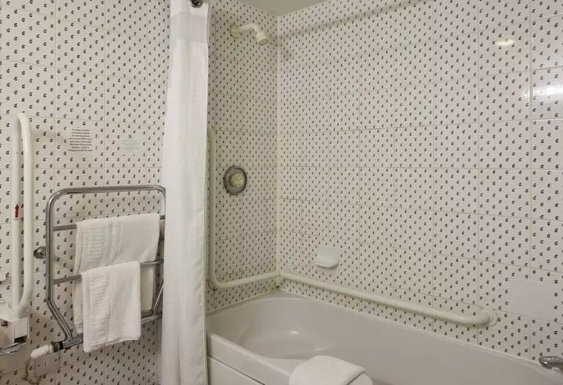 בית מלון כפרי Holiday Inn Colchester, An Ihg