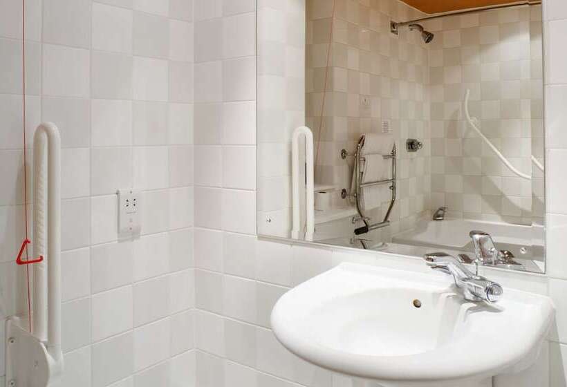 ホテル Holiday Inn Colchester, An Ihg