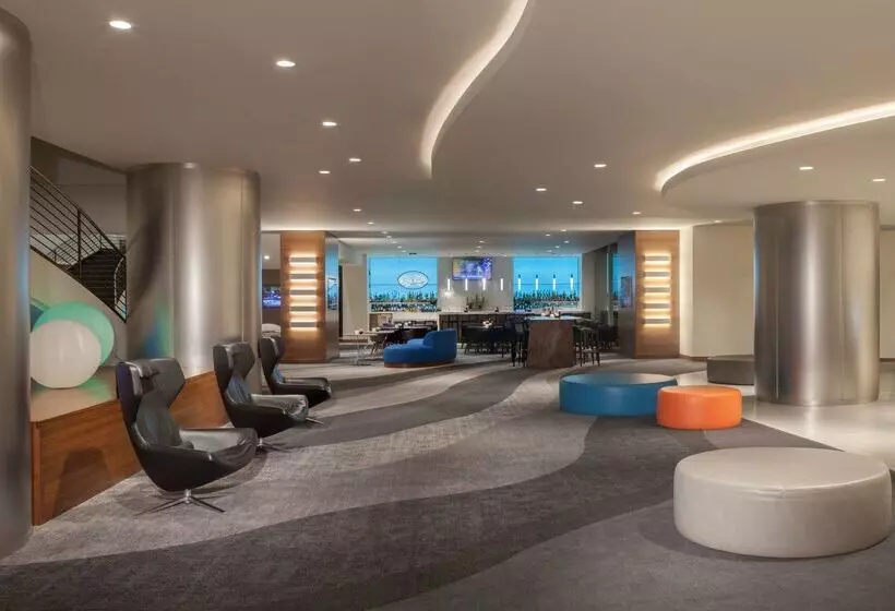 هتل Hyatt Regency Los Angeles International Airport