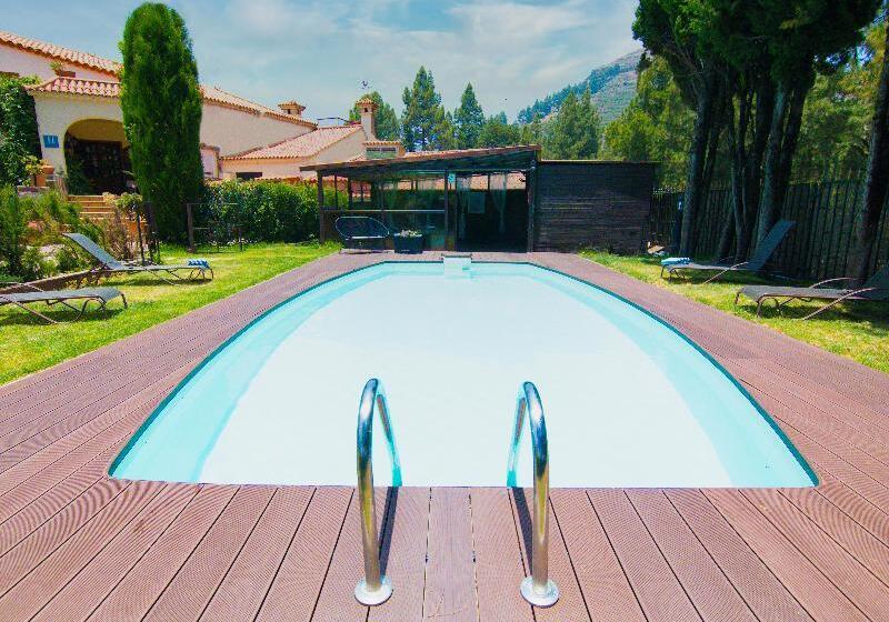 هتل روستایی Rural El Refugio