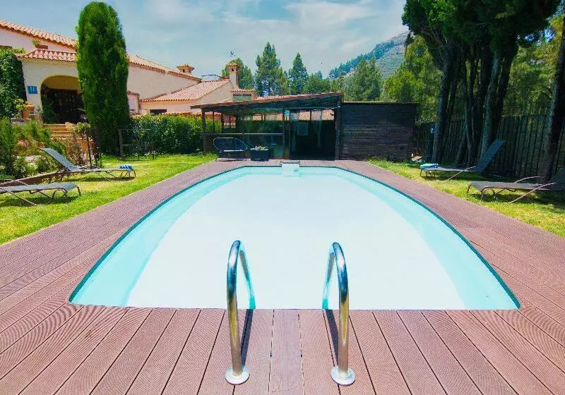 هتل روستایی Rural El Refugio