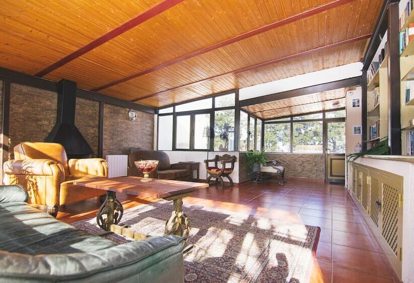 هتل روستایی Rural El Refugio