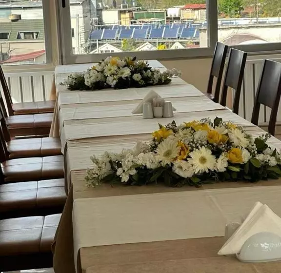 ホテル Sude Konak