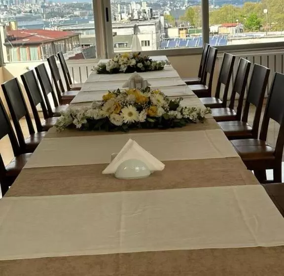 ホテル Sude Konak