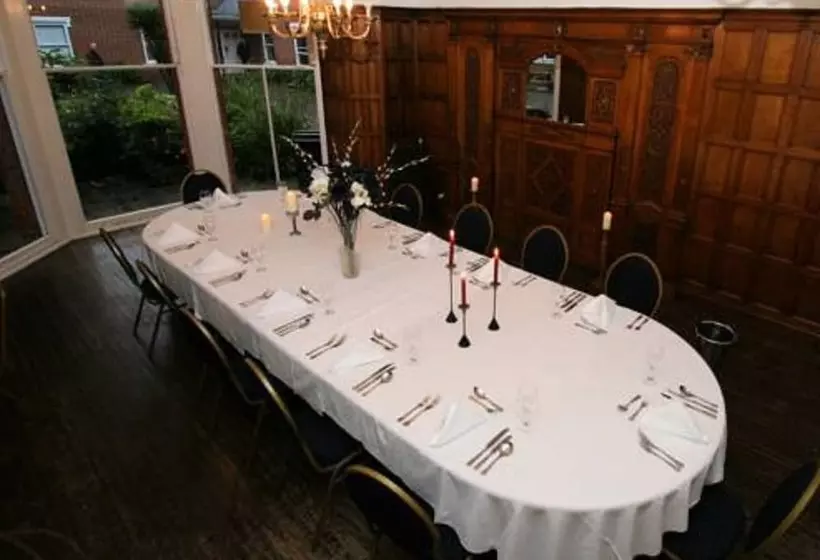 בית מלון כפרי The Edgbaston Palace