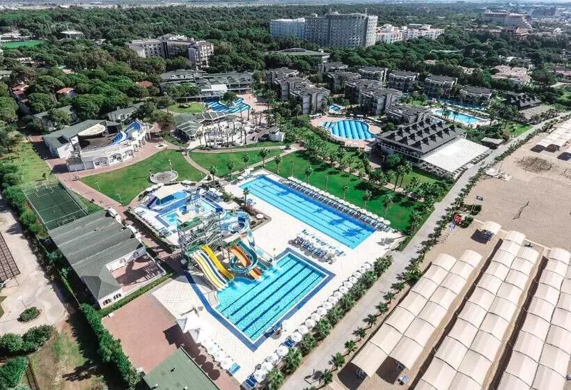 Отель Tui Magic Life Masmavi