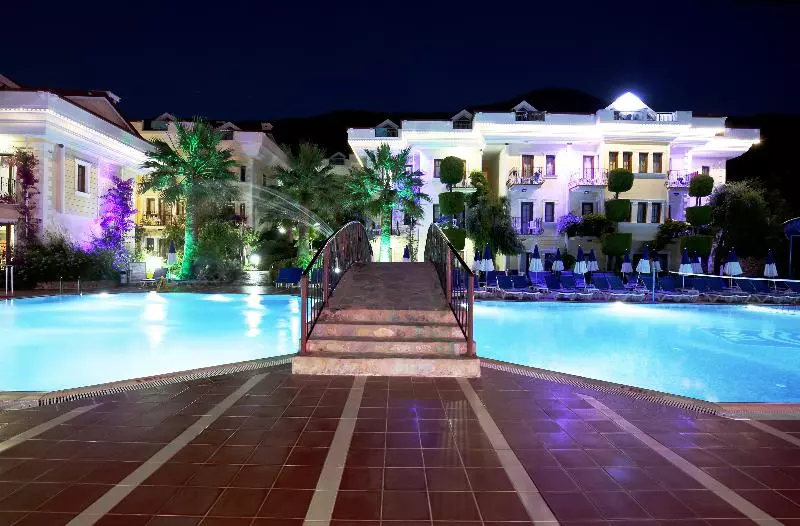 Отель Yel Holiday Resort   All Inclusive